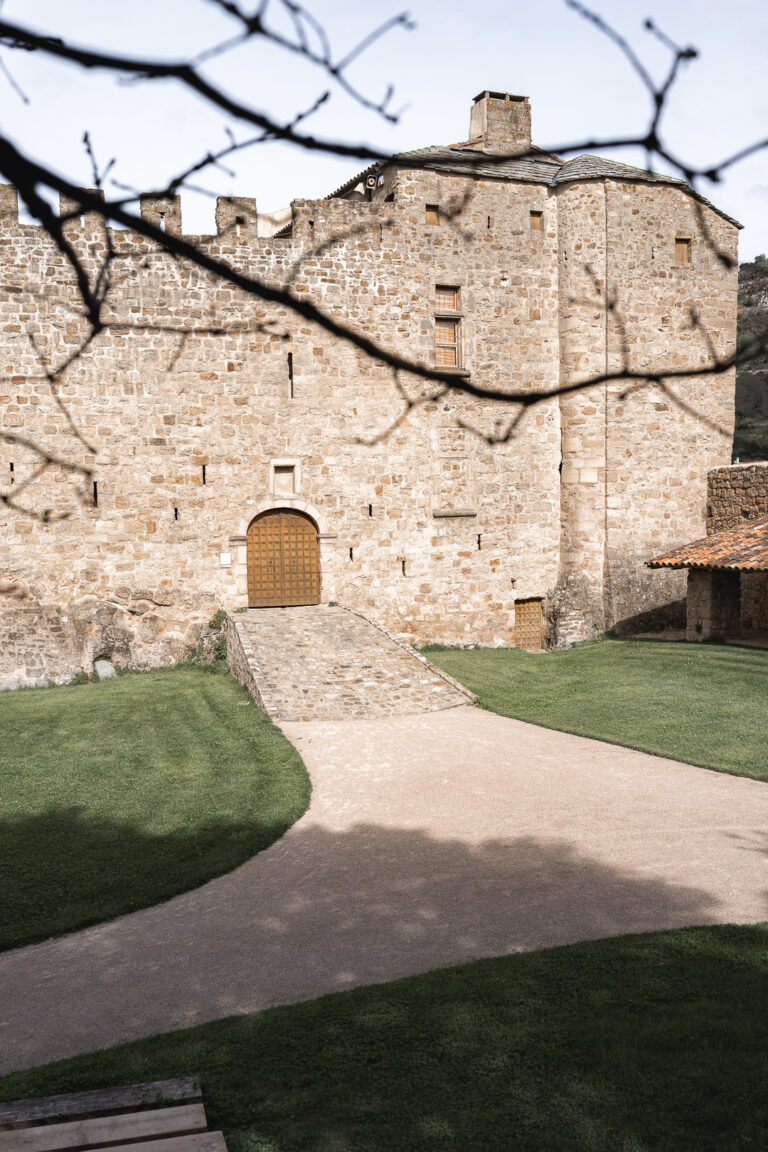 Portrait du lieu le Chateau de Dio lors d'un mariage au chateau